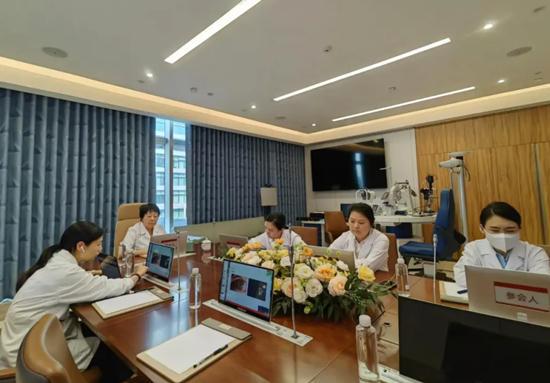 搭建远程医疗会诊平台爱尔眼科打通边远地区医疗救助通道(图1)